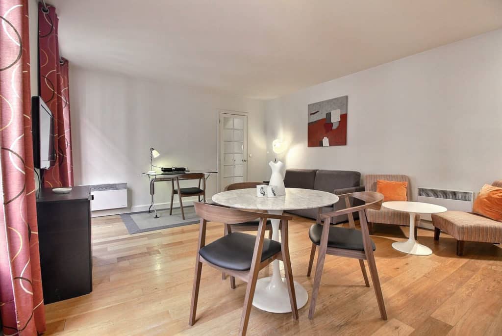 Furnished apartment - 2 rooms - 42 sqm - Invalides - 75007 Paris - 107404-5