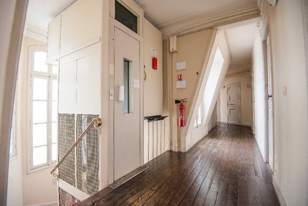 Location Appartement Meublé - 1 pièce - 25 m² - Port Royal - 75005 Paris - S05006-9