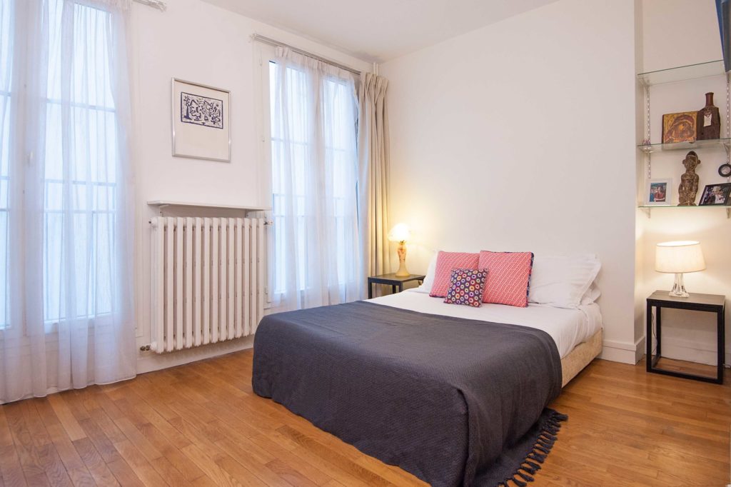 Furnished apartment - 2 rooms- 62 sqm- Bourse- 75002 Paris -102140-5