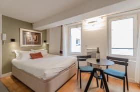 Location Appartement Meublé - 1 pièce - 15 m² - Montorgueil - 75002 Paris - S02434